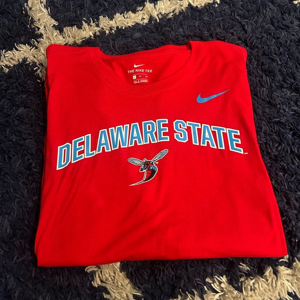 Delaware state Nike men’s long sleeve tee XL